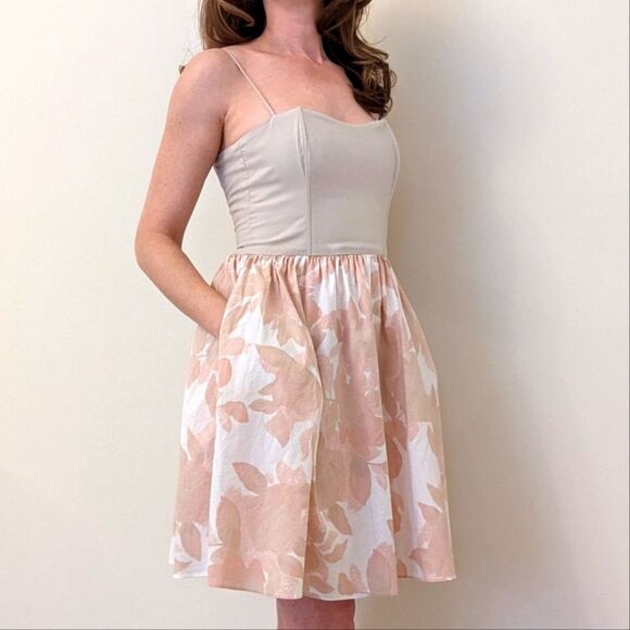 H&M Sleeveless Sundress 6 - Picture 1 of 5